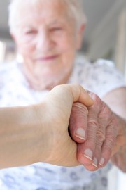 Altenpflegedienst 24 vermittelt Ihnen schnell, zuverlässig und zu fairen Preisen hochqualifizierte Pflegekräfte aus Polen. Pflege Daheim statt im Heim - das ist unser Motto. Werden Sie unser Partner und überzeugen sich davon! Altenpflegedienst 24 vermittelt Ihnen schnell, zuverlässig und zu fairen Preisen hochqualifizierte Pflegekräfte aus Polen. Pflege Daheim statt im Heim - das ist unser Motto. Werden Sie unser Partner und überzeugen sich davon!
